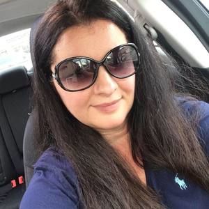 Meet your Posher, Marta